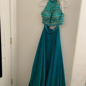 Sherri Hill prom dress